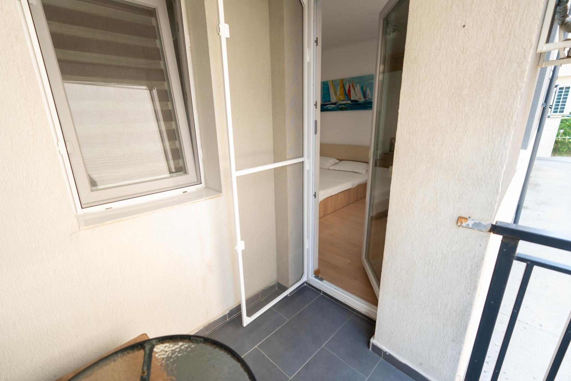 Hotel Studio Titan Bukarest Eksteriør billede